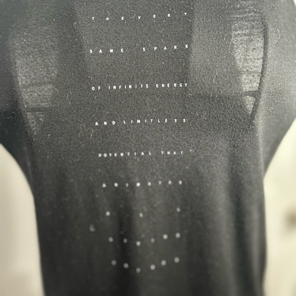 ALO Yoga Black Graphic Tank Top - Picture 2 of 4